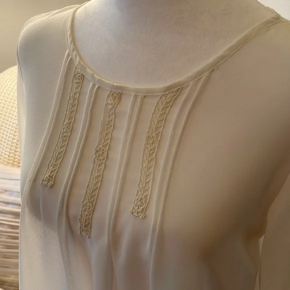 Elodie Women’s Cream Long Sleeve Sheer Top - size Large - Picture 2 of 9
